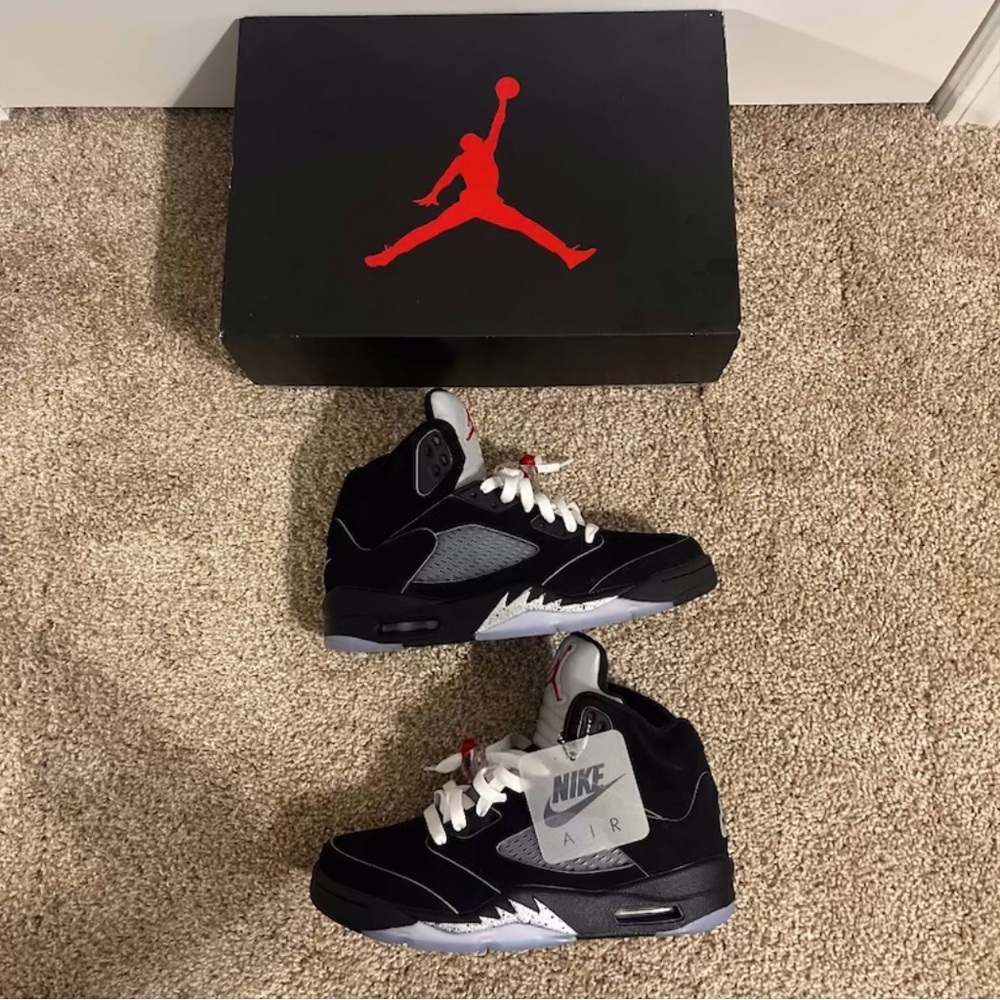 Jordan 5 Retro OG “Black Metallic Reimagined